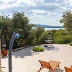 Lucija With Pool Island Krk By Guide فيلة Kornić