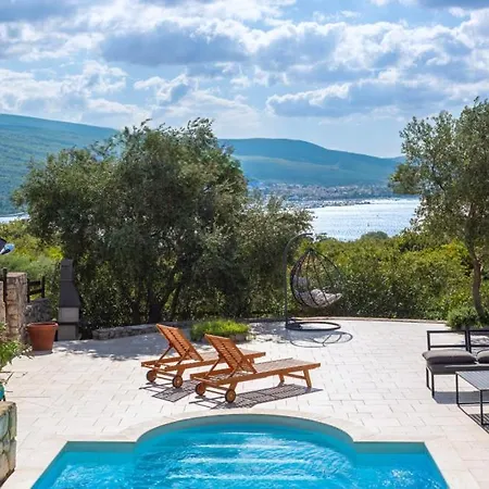 Villa Lucija With Pool Island Krk By Guide *