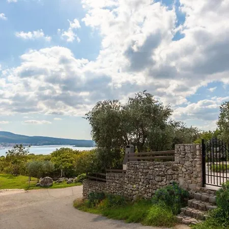 Villa Lucija With Pool Island Krk By Guide Kornić